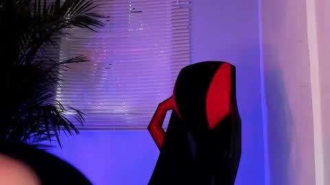 Alexander Diaz online show from September 26, 2:15 pm