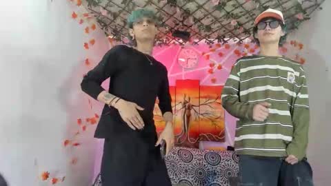 chicos hot online show from December 2, 2:31 pm