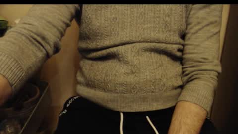 Snapshot of alexbelly chatting on October 8, 10:25 pm alexbelly online show from October 8, 10:25 pm