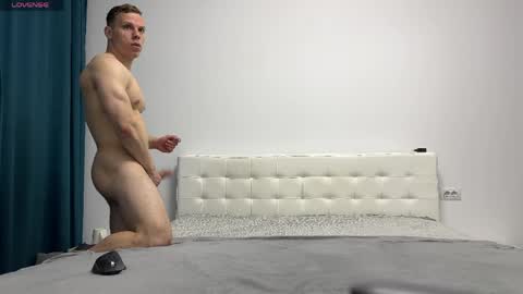 alexfit96 online show from April 15, 7:25 pm