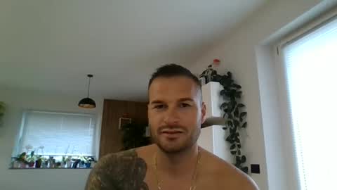 rey ale84 online show from October 20, 1:59 pm