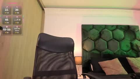 Alex Jaccob online show from April 6, 1:12 pm