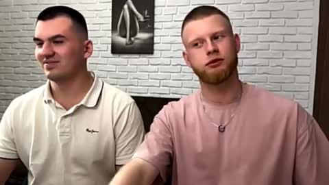 Alex online show from April 16, 9:39 pm