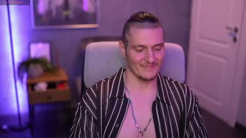 Alex online show from June 17, 3:36 pm