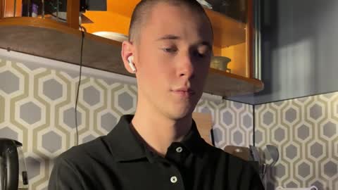 Alex online show from December 15, 9:20 pm