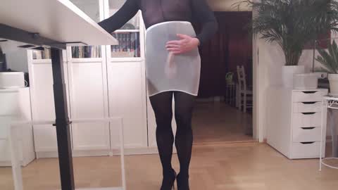 Shyshiny online show from February 1, 6:29 pm