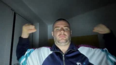 alfiesolomons87 online show from April 4, 8:17 pm