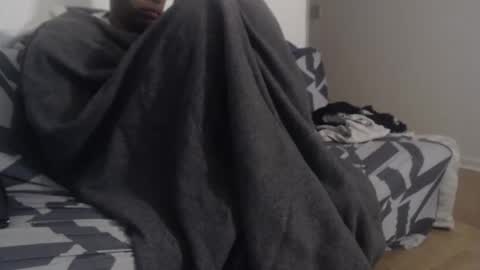 Snapshot of aliasallday chatting on February 5, 2:19 am Alias online show from February 5, 2:19 am