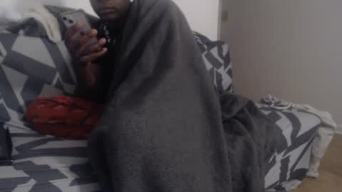 Snapshot of aliasallday chatting on February 4, 2:07 am Alias online show from February 4, 2:07 am