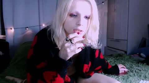 Alien Bella online show from September 30, 1:12 am