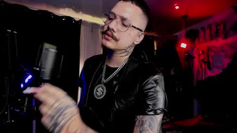   online show from October 13, 9:32 pm