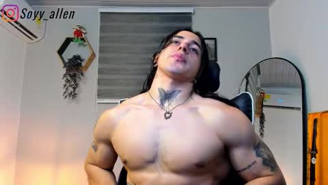 Snapshot of allen_rosse chatting on October 12, 2:16 am independent model 3 online show from October 12, 2:16 am