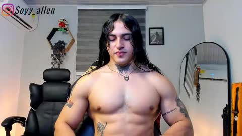 Snapshot of allen_rosse chatting on October 15, 2:19 am independent model 3 online show from October 15, 2:19 am