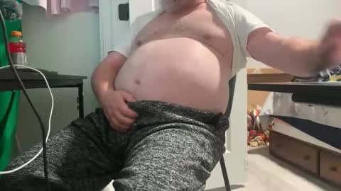 Allergictolove online show from November 19, 11:37 pm