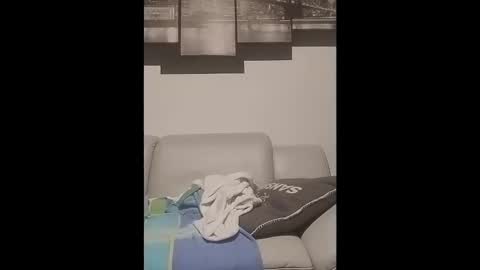 alles594462 online show from April 9, 3:26 am