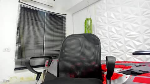 alluringangel01 online show from September 9, 3:06 am