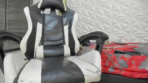 alluringangel01 online show from September 16, 3:07 am