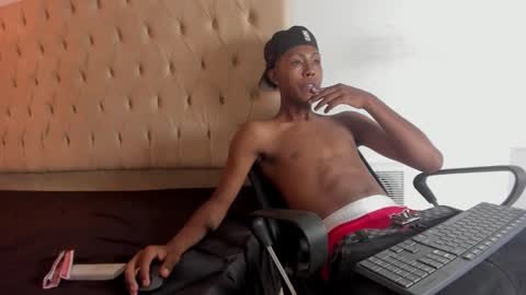 alluringangel01 online show from September 15, 2:58 am