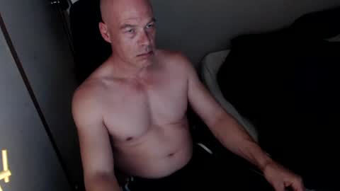 almostanything4u online show from December 7, 12:02 pm