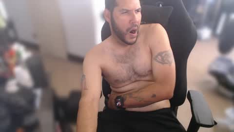 simplyfaded online show from January 5, 9:25 pm