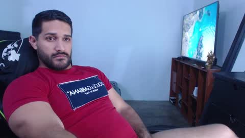 Snapshot of alonxoo chatting on December 6, 12:34 am alonxoo online show from December 6, 12:34 am