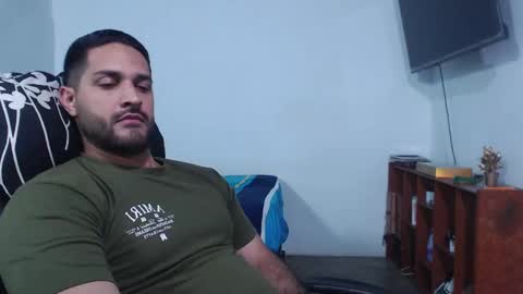 Snapshot of alonxoo chatting on September 16, 3:40 am alonxoo online show from September 16, 3:40 am