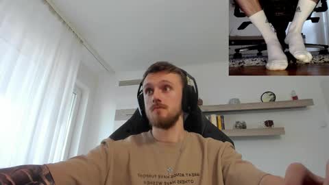 Andi online show from November 26, 10:40 am