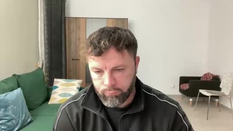 Snapshot of alphasparks chatting on December 11, 3:37 am Jhonny online show from December 11, 3:37 am