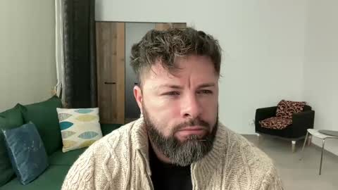 Snapshot of alphasparks chatting on January 6, 3:53 am Jhonny online show from January 6, 3:53 am