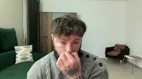 Snapshot of alphasparks chatting on February 10, 3:35 am Jhonny online show from February 10, 3:35 am