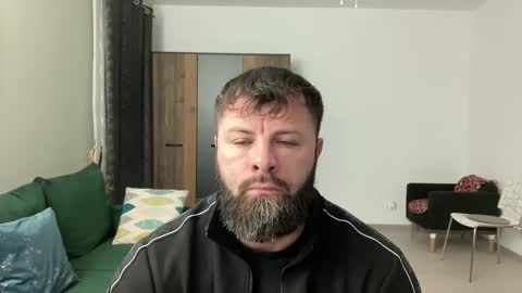 Snapshot of alphasparks chatting on December 9, 3:40 am Jhonny online show from December 9, 3:40 am