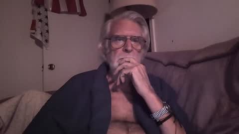 AlphaUniform online show from January 21, 2:55 am