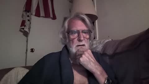 AlphaUniform online show from December 4, 1:31 pm