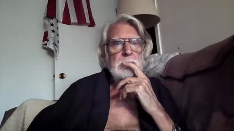 AlphaUniform online show from December 10, 5:33 pm