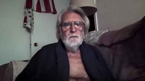 AlphaUniform online show from December 11, 2:17 pm