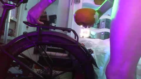 HoneyMelonGuy online show from September 15, 2:25 am