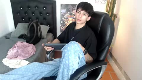 amethystshadow online show from May 23, 4:29 am