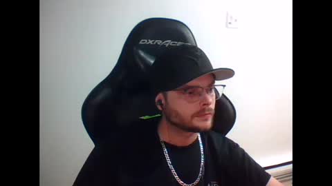 anarchyy1994 online show from March 27, 8:26 am