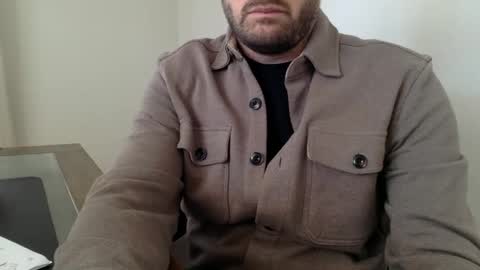 Snapshot of andees222 chatting on February 21, 6:59 pm Andees222 online show from February 21, 6:59 pm