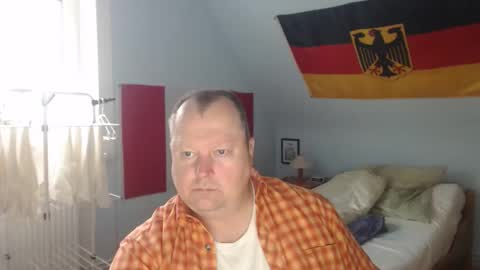 Snapshot of andre124231 chatting on September 15, 2:40 pm Andre online show from September 15, 2:40 pm