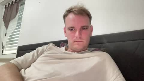 andre200600 online show from July 4, 10:07 am