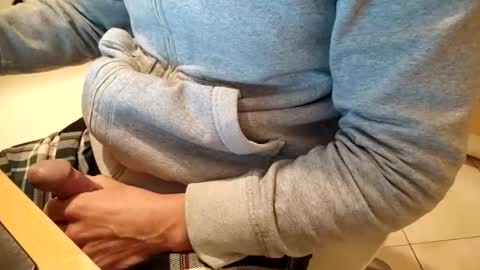 Snapshot of andrea_feetlover chatting on October 21, 5:32 am andrea_feetlover online show from October 21, 5:32 am