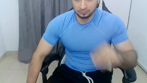 andres180950734 online show from October 21, 11:35 am