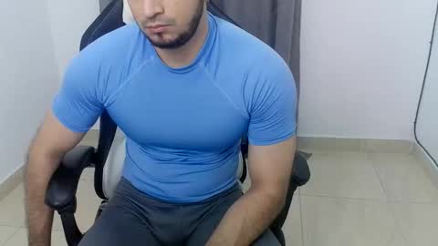 andres180950734 online show from September 25, 11:20 am