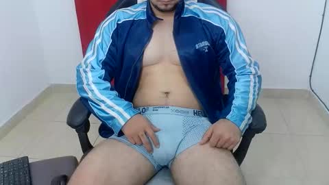 andres180950734 online show from September 16, 11:00 am