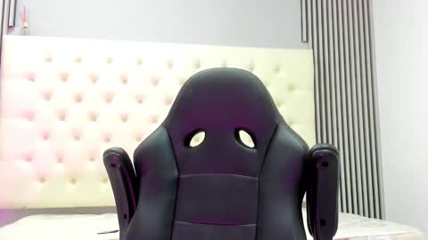 andres_stud online show from March 16, 6:06 am