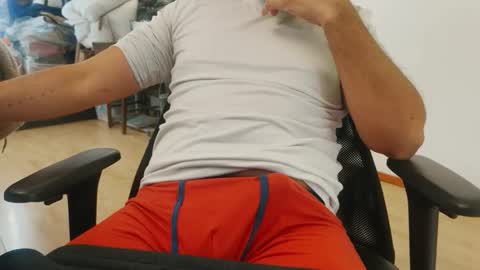 andresmidnight online show from May 19, 4:35 pm
