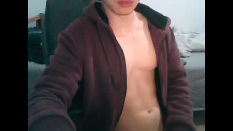 andresse_lat online show from February 22, 7:37 pm