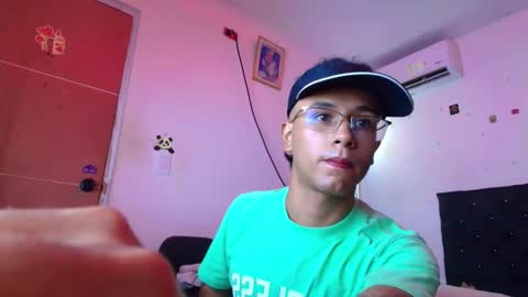 andreswhite_shotoflust online show from May 9, 8:10 pm