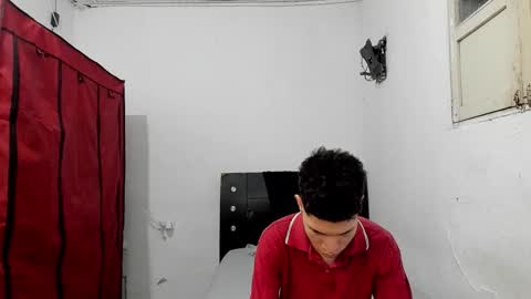 andrew_2811 online show from February 19, 6:32 am